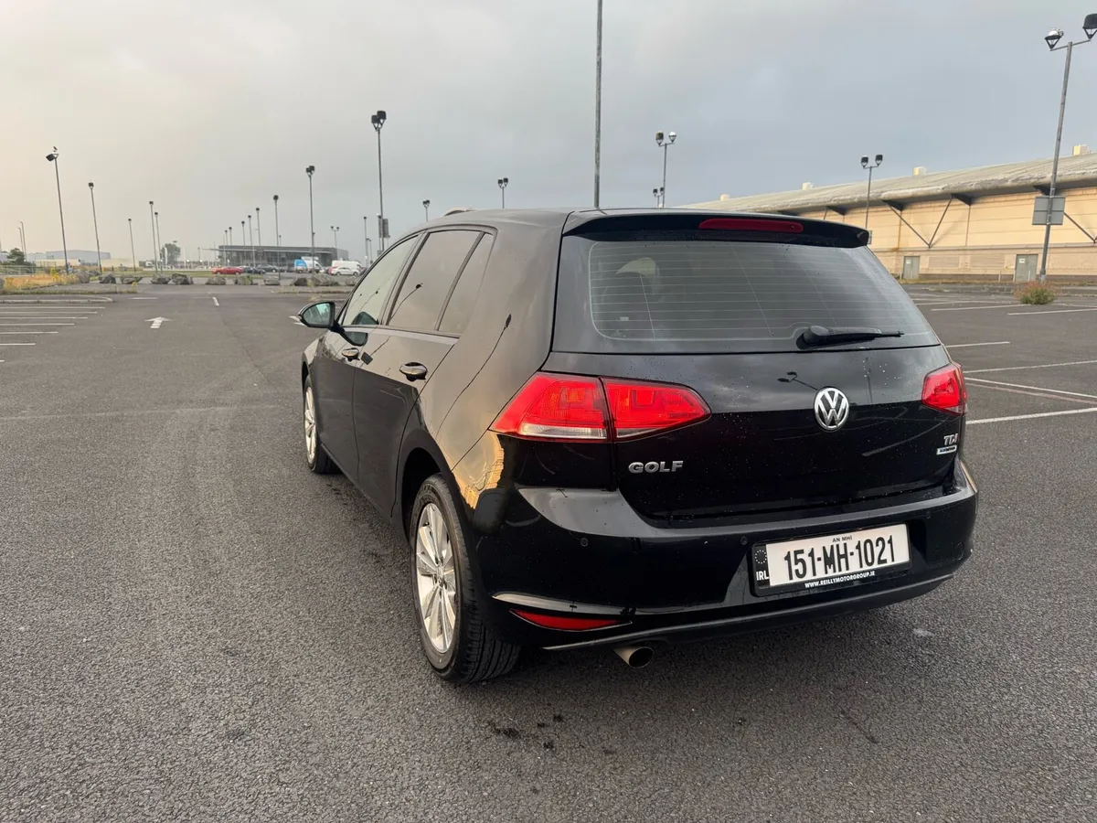 VW GOLF 1.6 TDI AUTOMATIC BLUEMOTION - Image 4