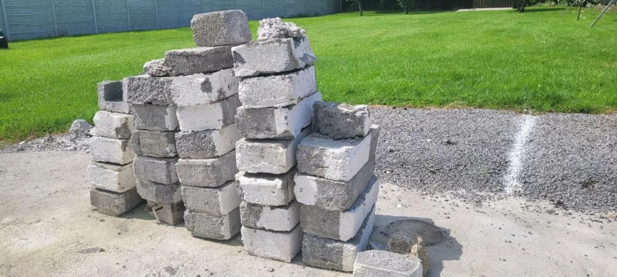Concrete blocks - Image 1