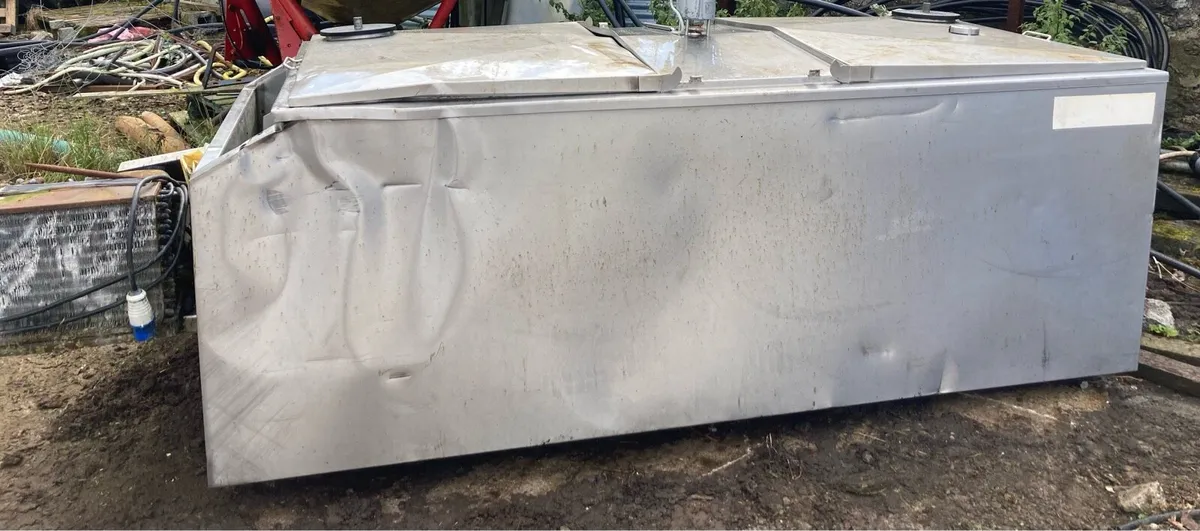 Stainless steel tank - Image 1