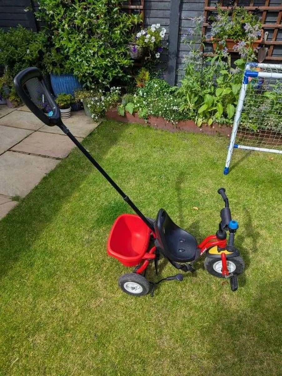 Puky tricycle with push handle (like new) - Image 1