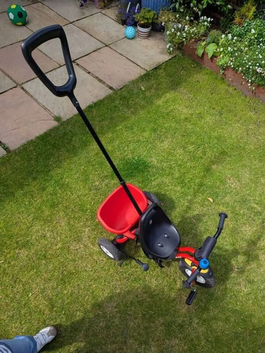 Puky tricycle with push handle (like new) - Image 3