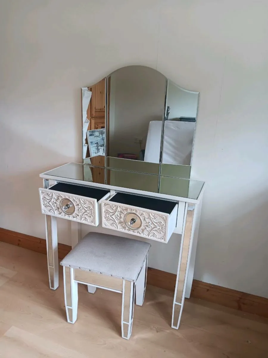 Small Vanity Table & Stool - Image 2