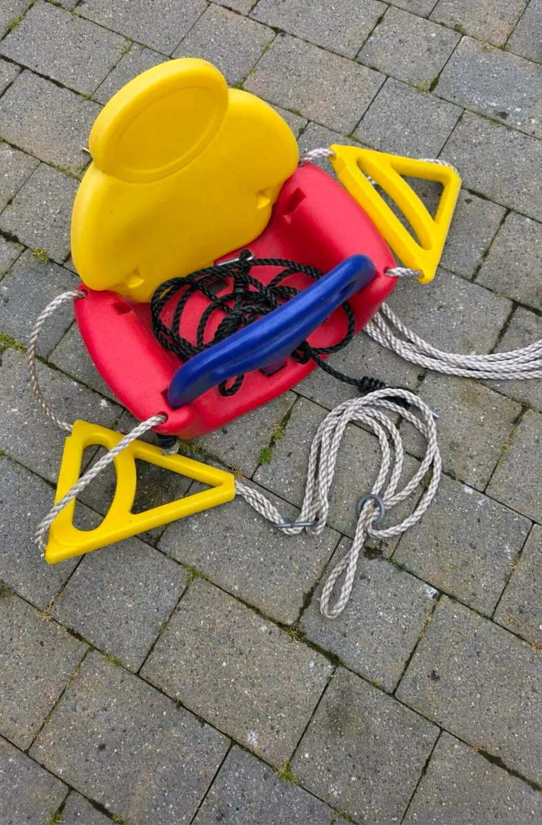 Baby swing - Image 1