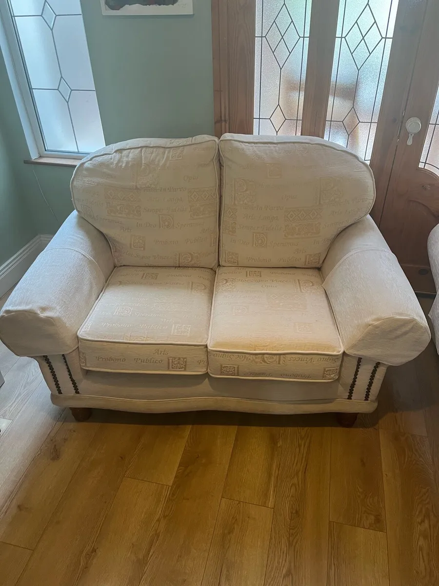 2 + 1 seater suites - Image 1
