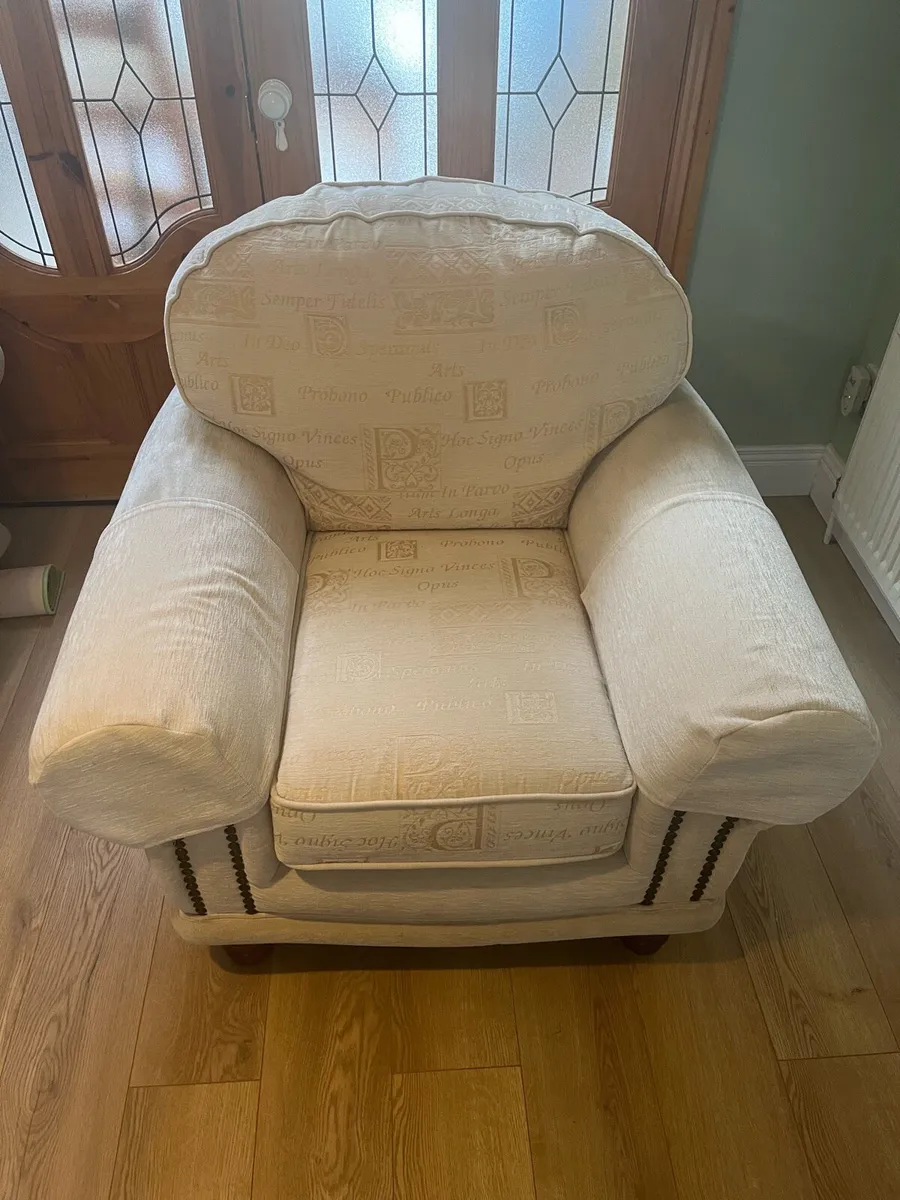 2 + 1 seater suites - Image 2