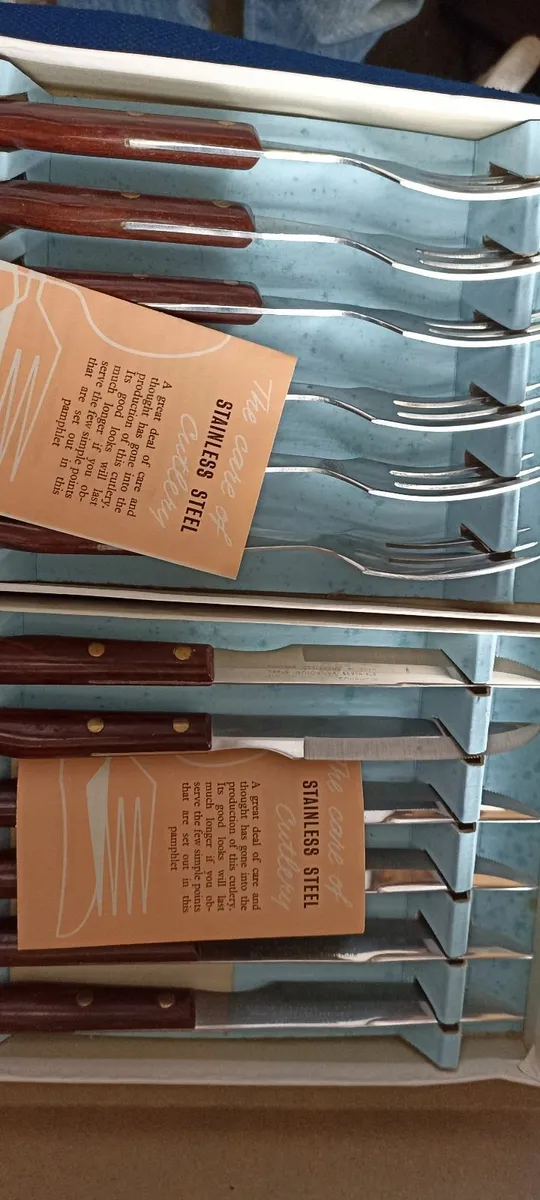 Wooden Handle Steak Knives and Forks - Image 2