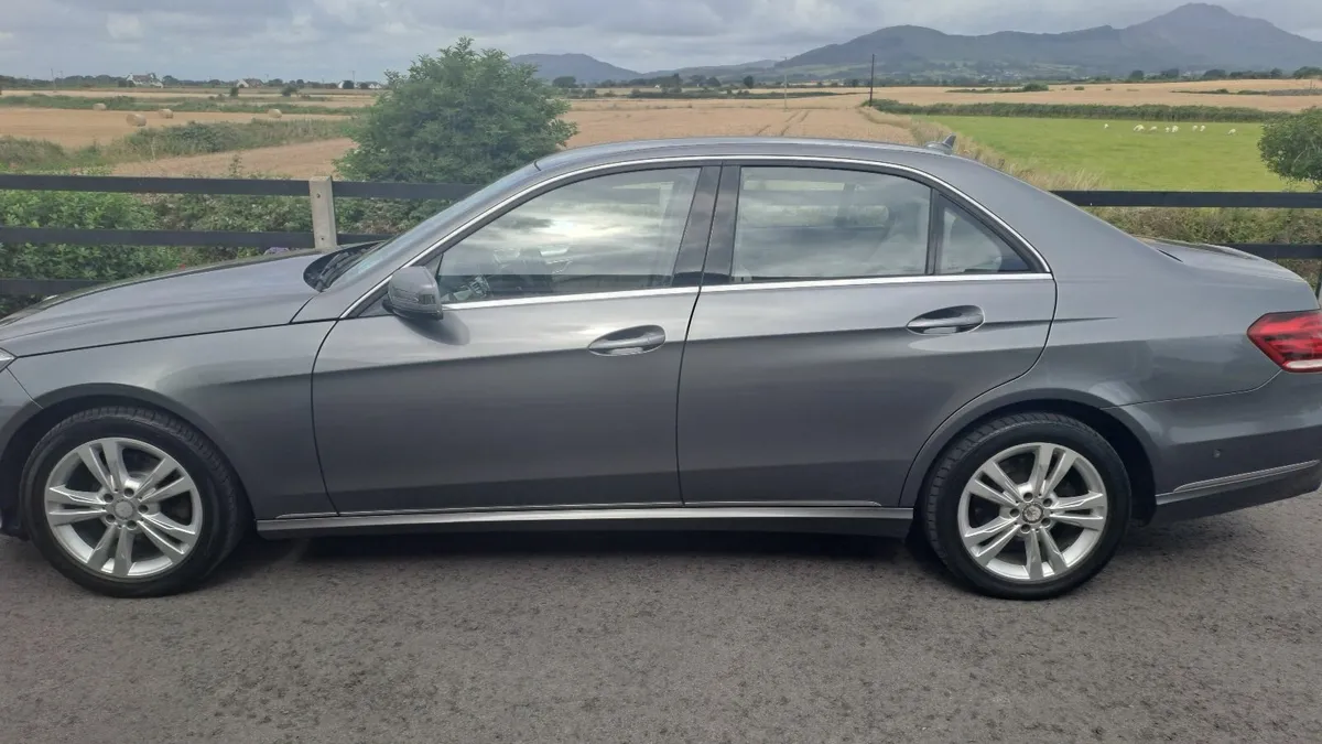 Mercedes-Benz E-Class 2016 - Image 3