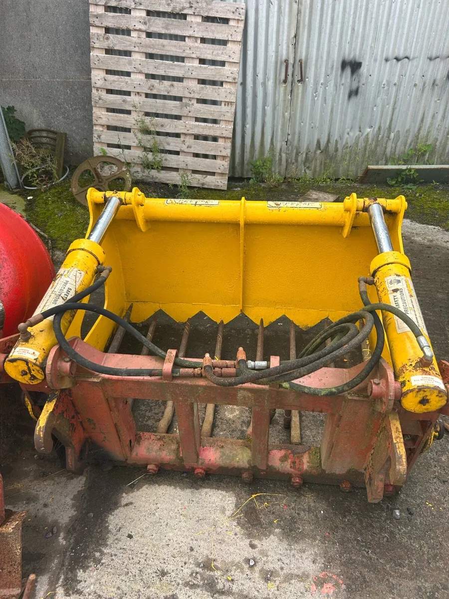 Shear grab mixer hay bob harrow - Image 1