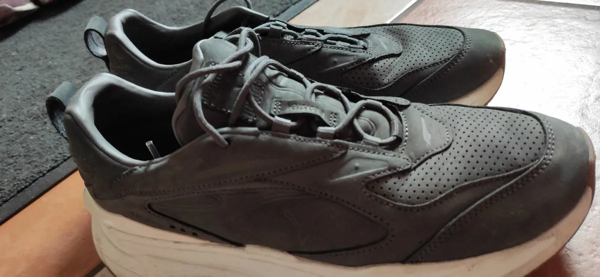 Shoes - Image 4