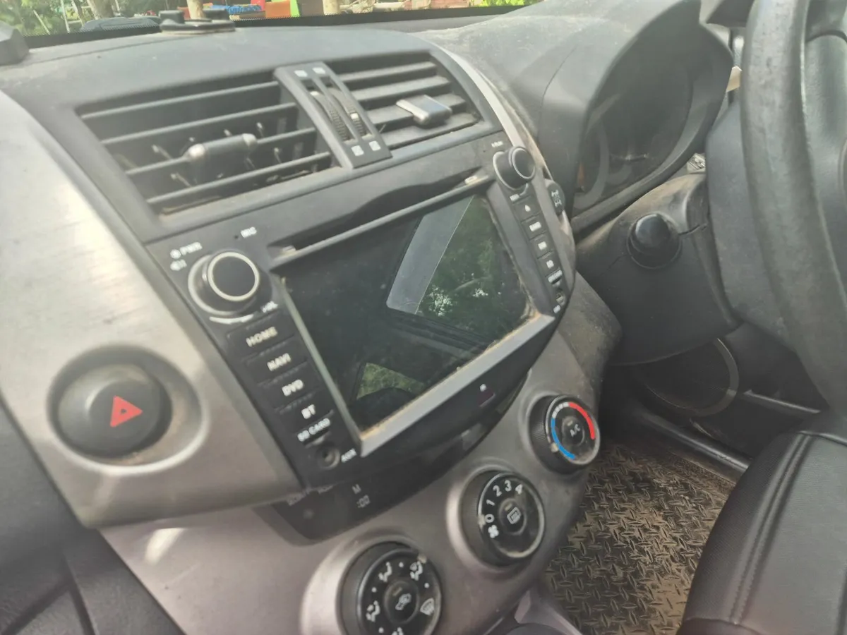 Rav 4 car accessories years 2006 to 2012 - Image 2