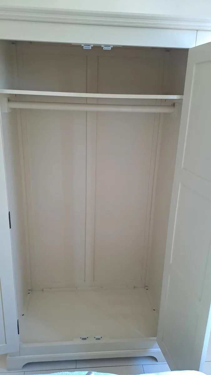 Wardrobe - Image 2