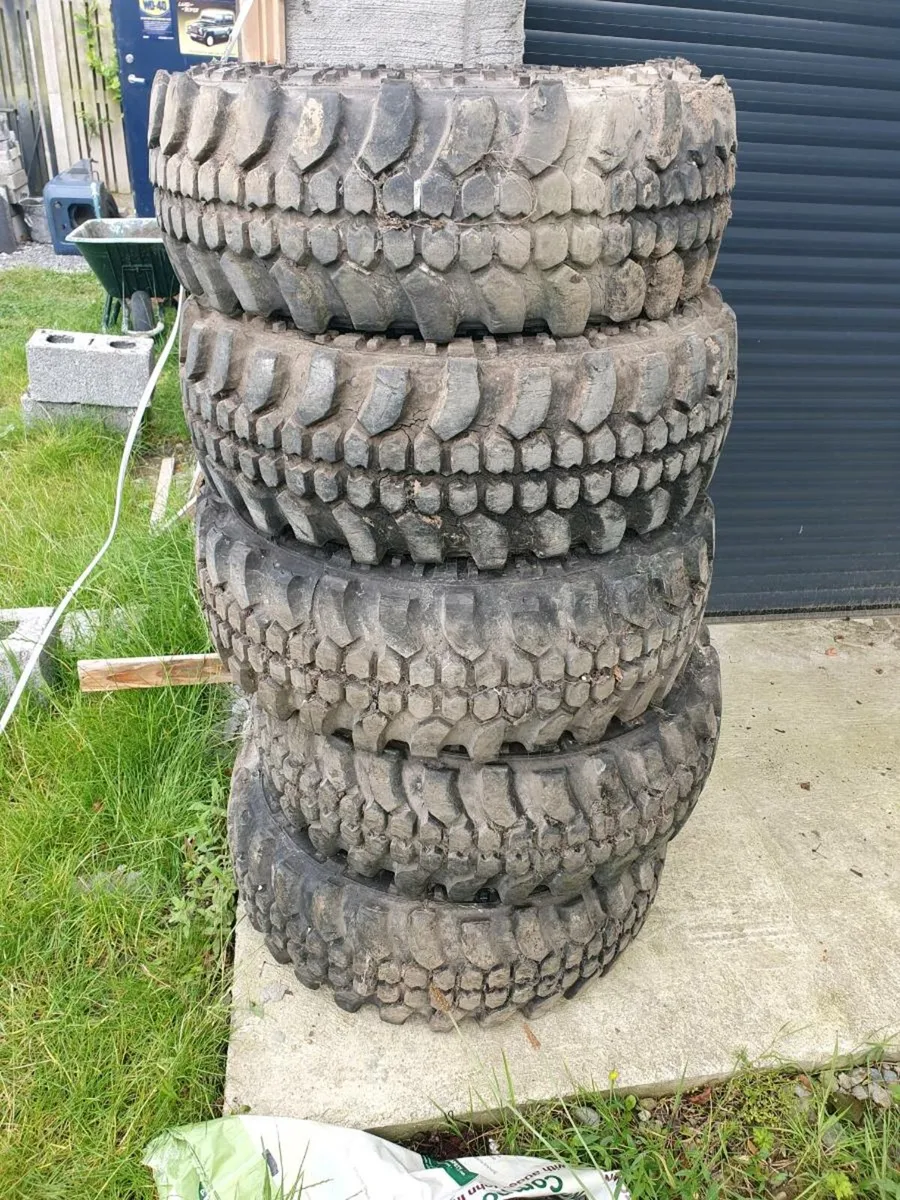 Off roader tyres