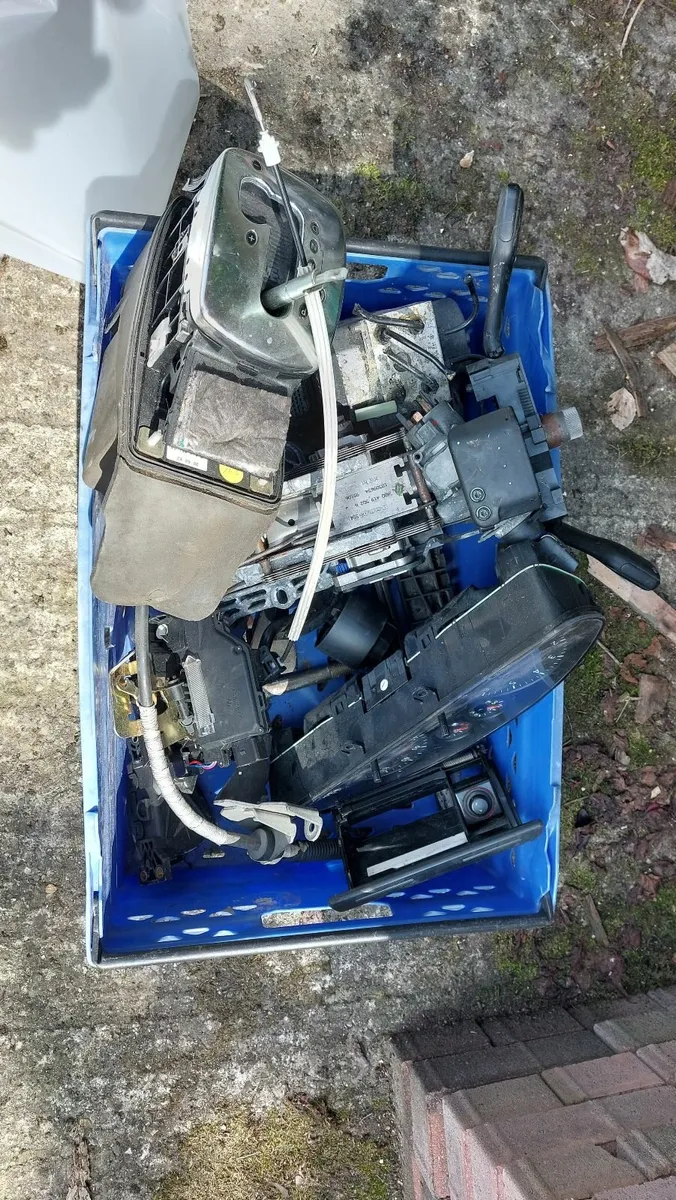 Audi A6 1999 Parts - Image 2