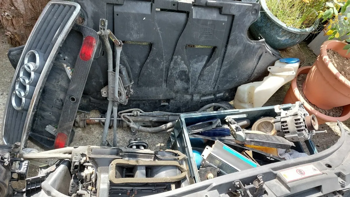 Audi A6 1999 Parts - Image 4