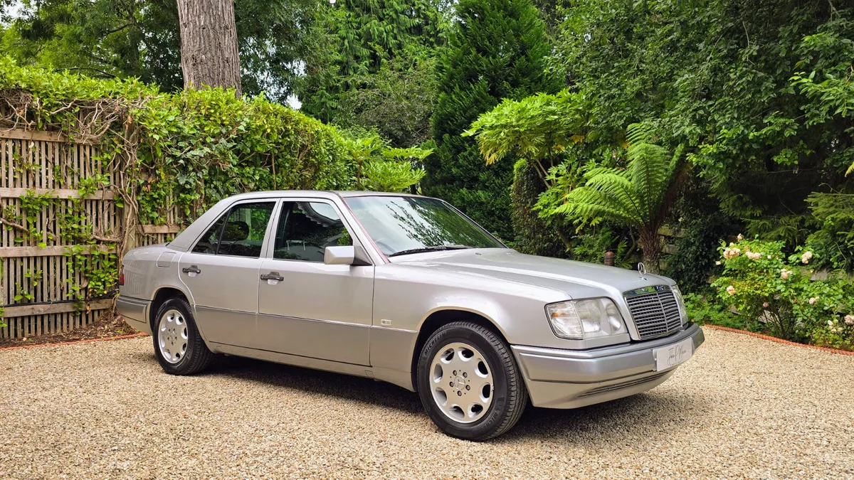 Mercedes E280 - Image 1