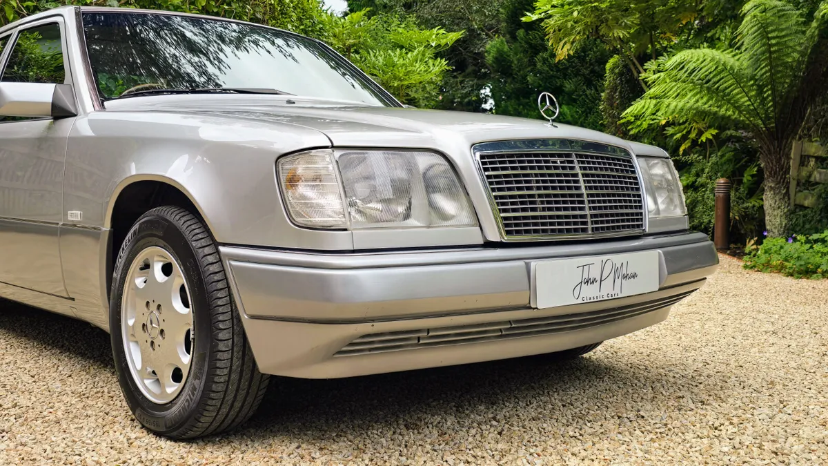 Mercedes E280 - Image 3