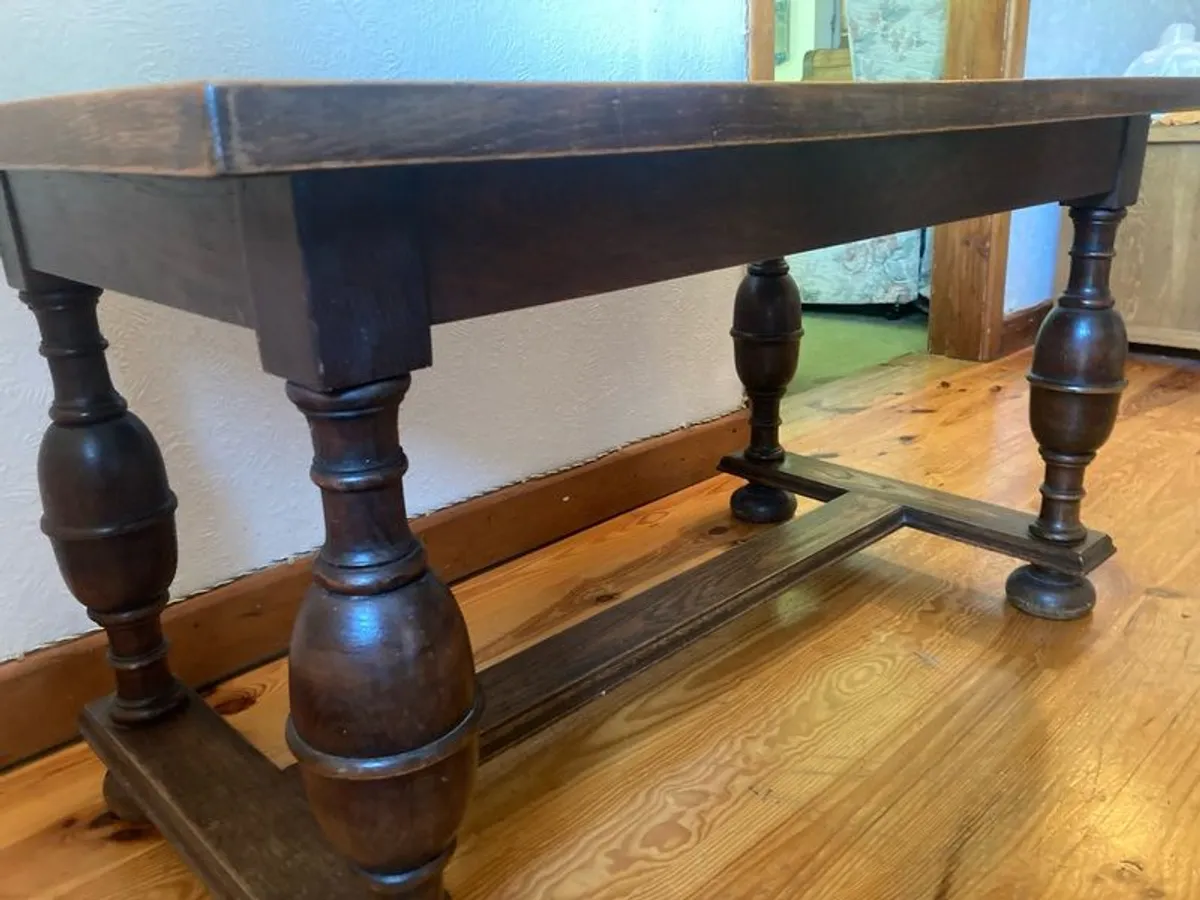 Living room table - Image 2