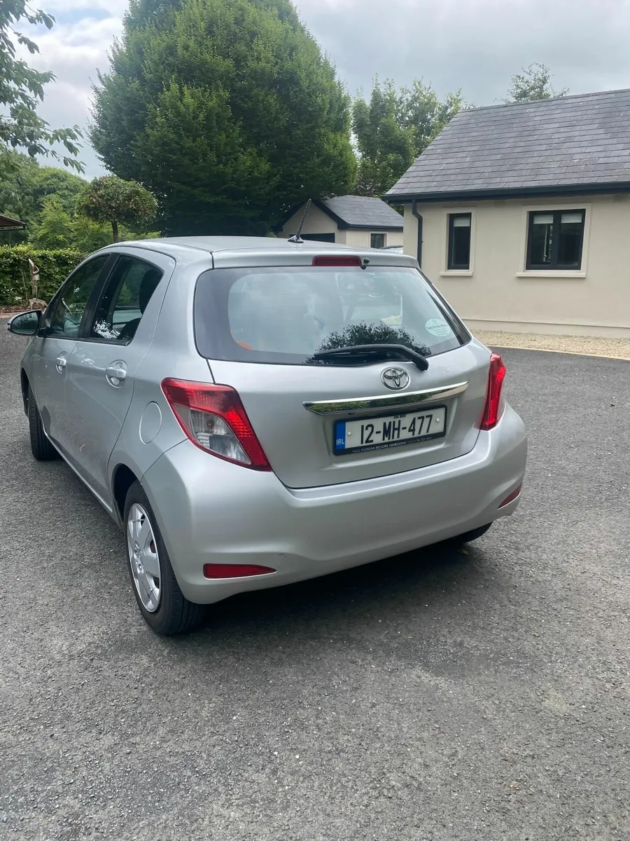 Toyota Yaris 2012 - Image 4
