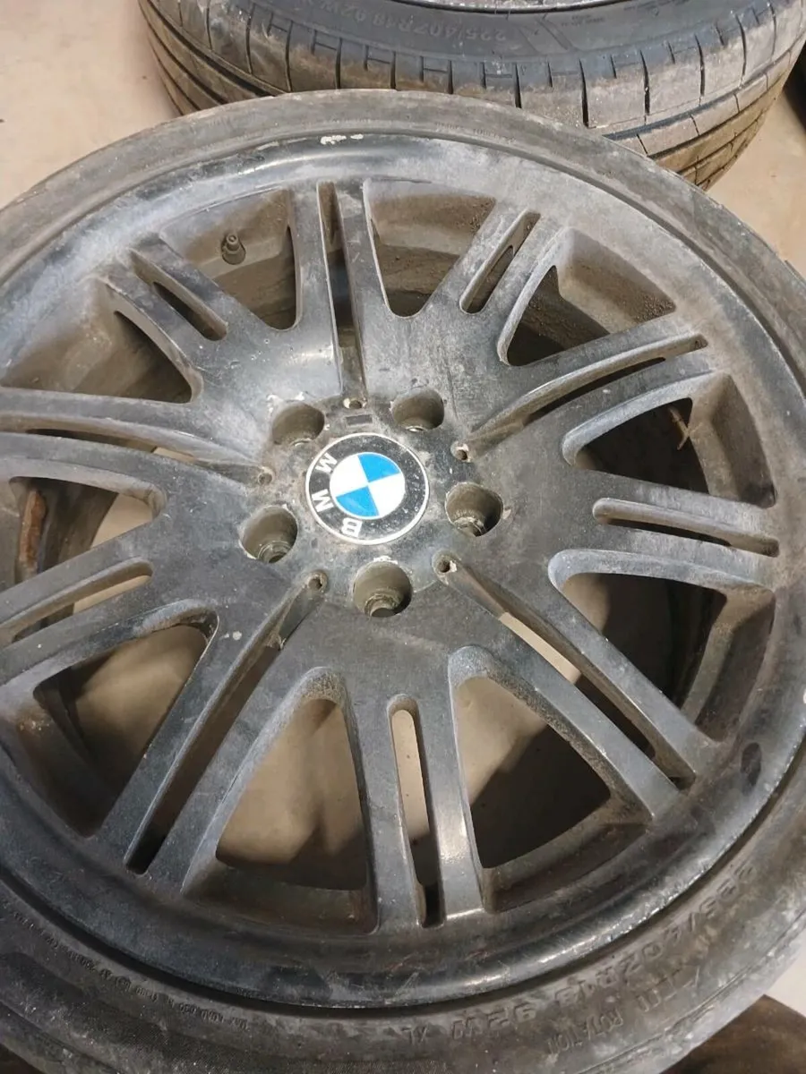 Bmw alloys wheels - Image 1