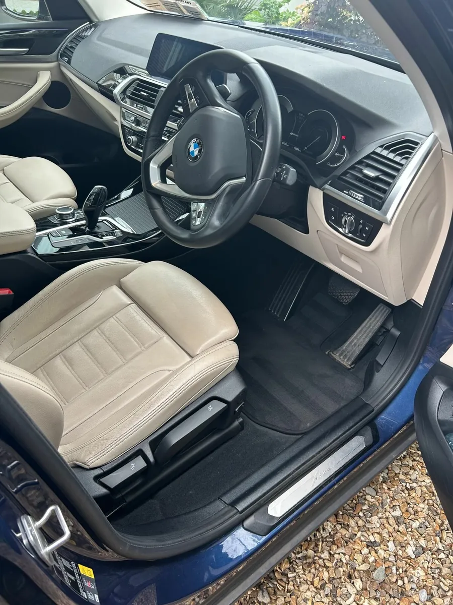BMW X3 2021 - Image 2