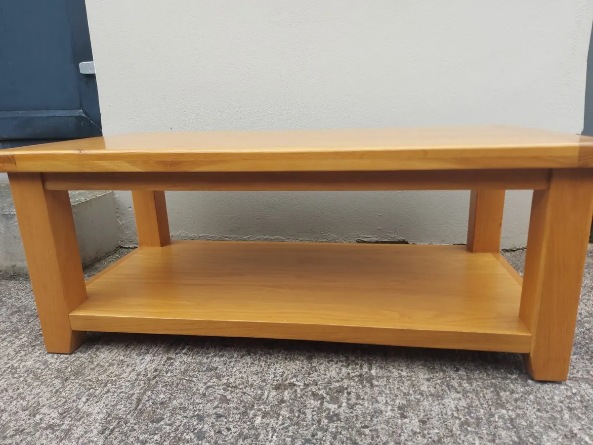 Oak coffee table - Image 1