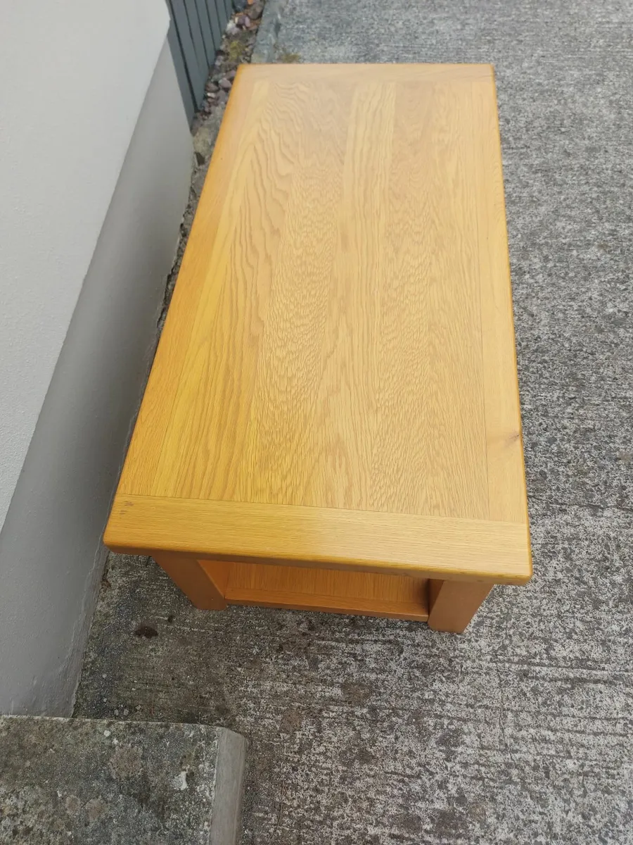 Oak coffee table - Image 4