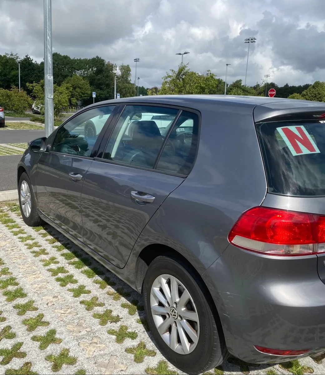 Volkswagen Golf 2010 - Image 3