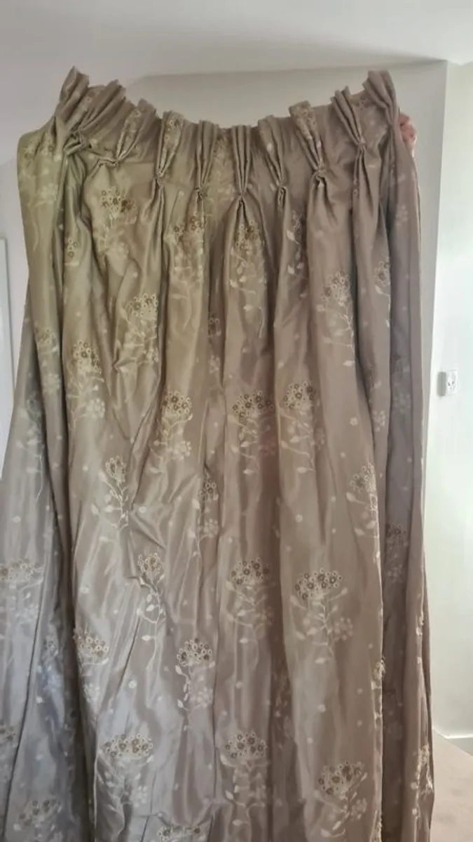 Curtains - Hand stitched French pleats - Image 2