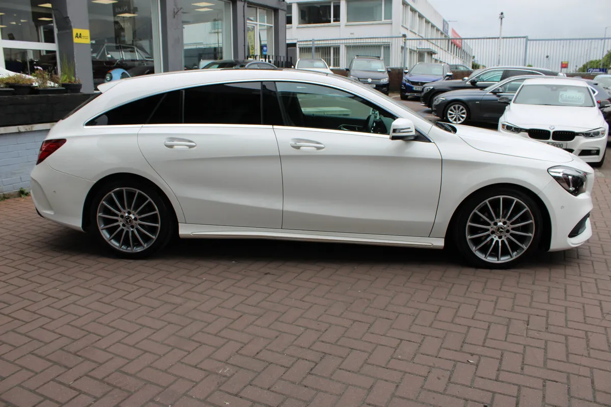 1.6 CLA AMG CLASS 5DR ESTATE 160 BHP AUTOMATIC - Image 3