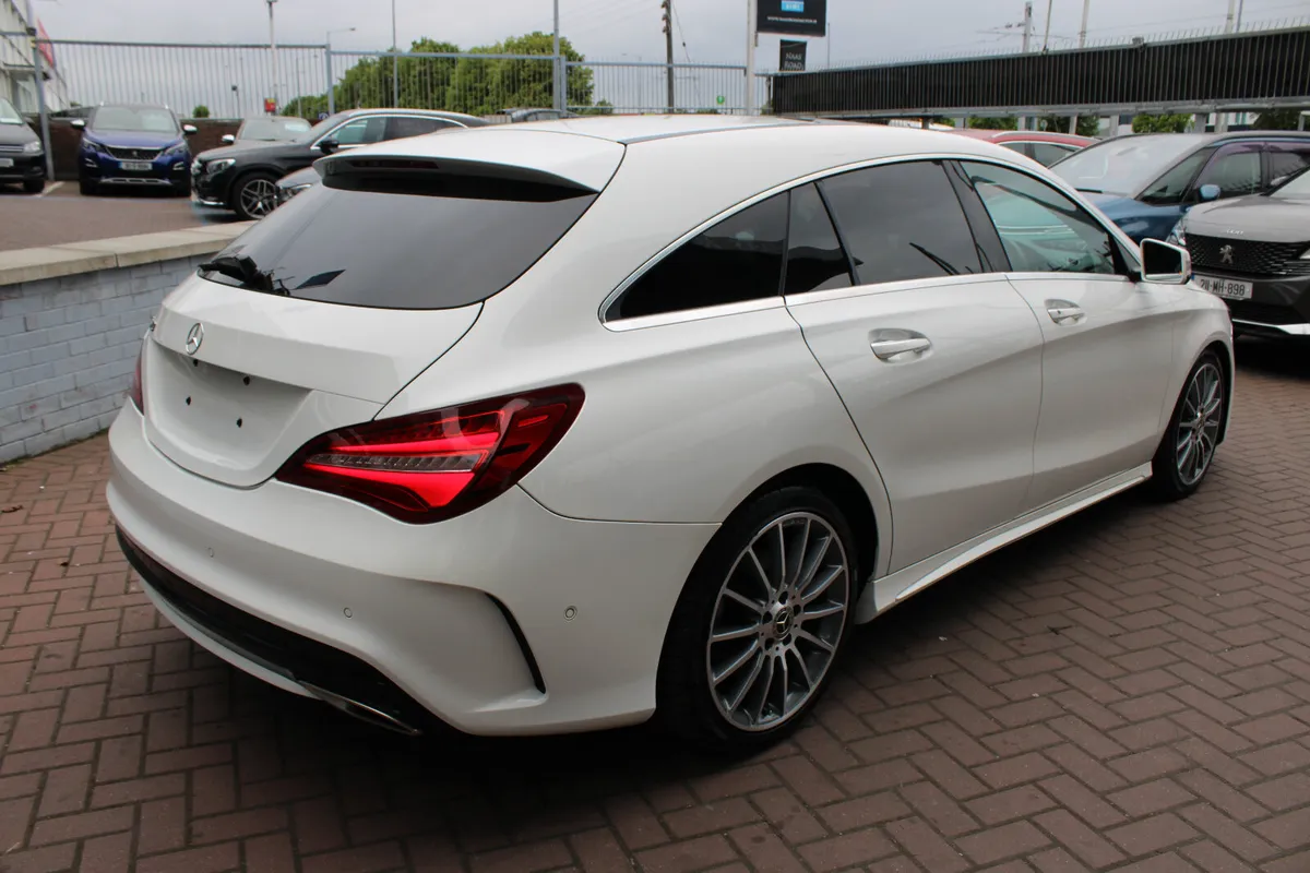 1.6 CLA AMG CLASS 5DR ESTATE 160 BHP AUTOMATIC - Image 4