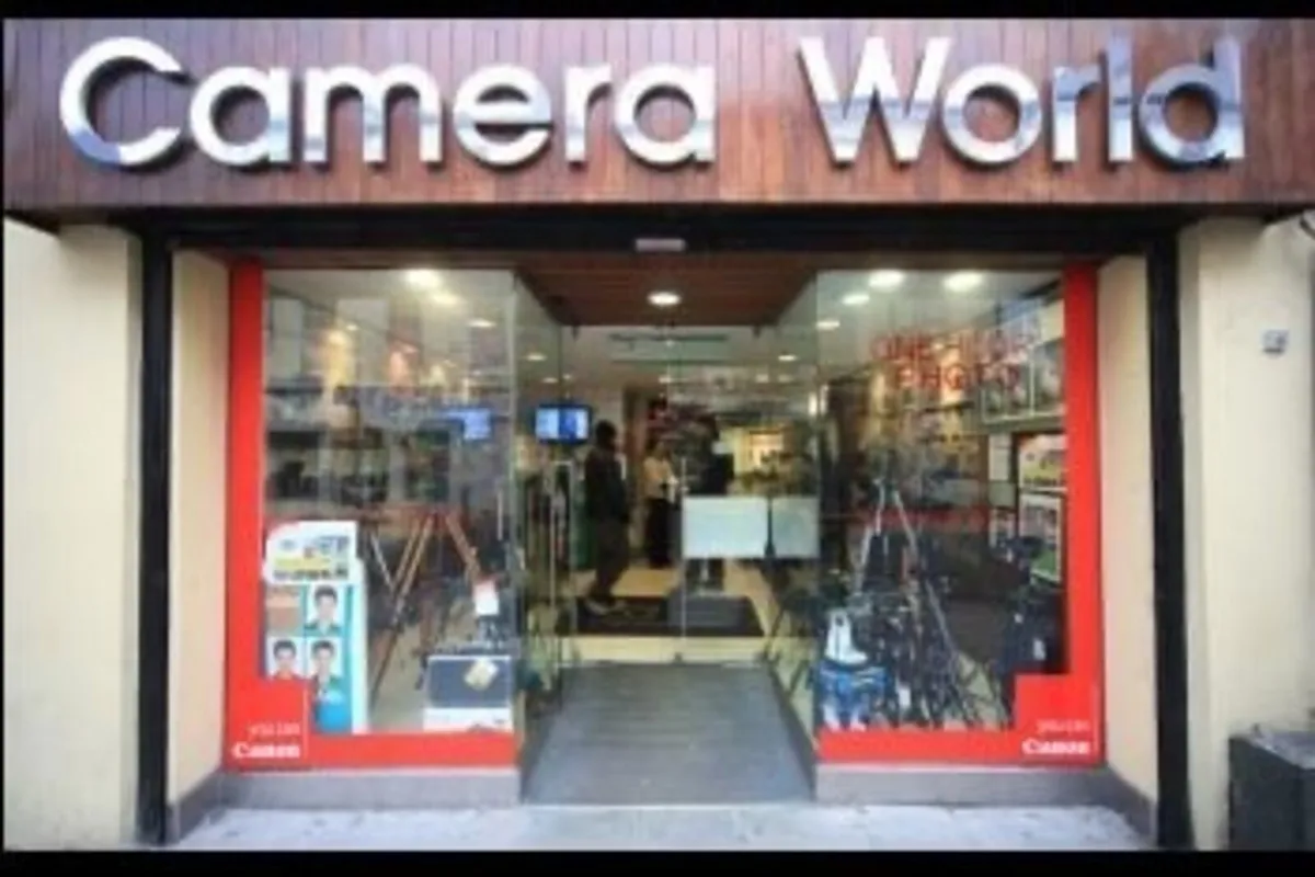 Camera World €1000 voucher