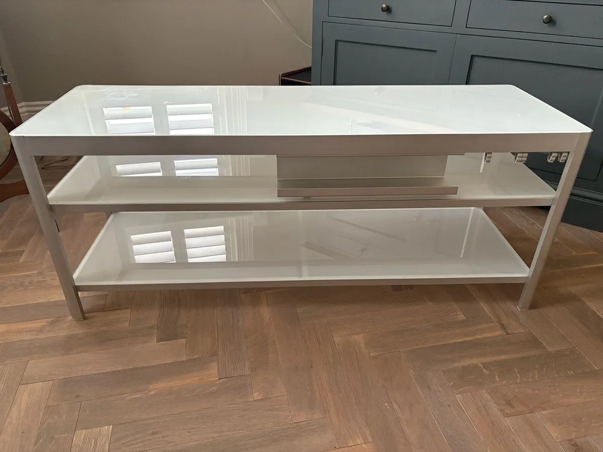 TV table - Image 2
