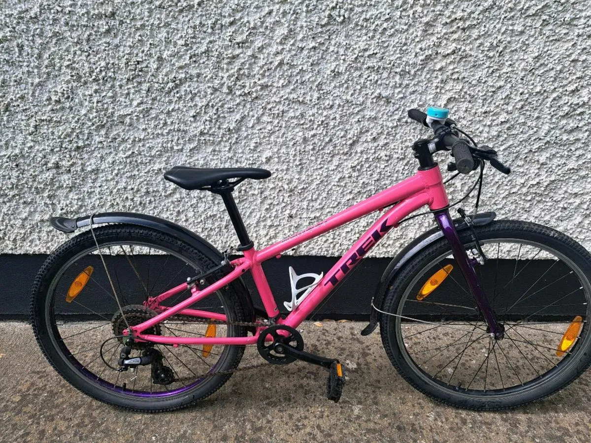 Trek Wahoo Hot Pink - Image 1