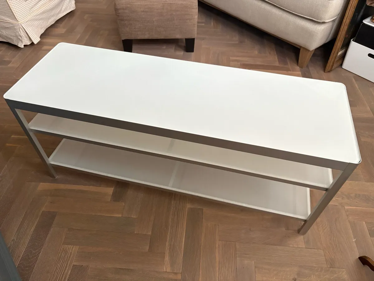 TV table - Image 3