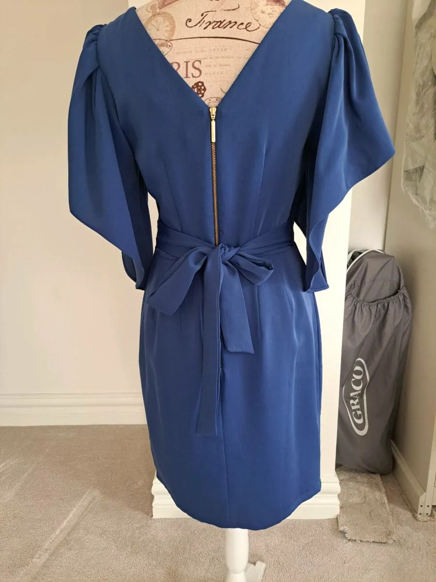 Ladies dress - Image 3