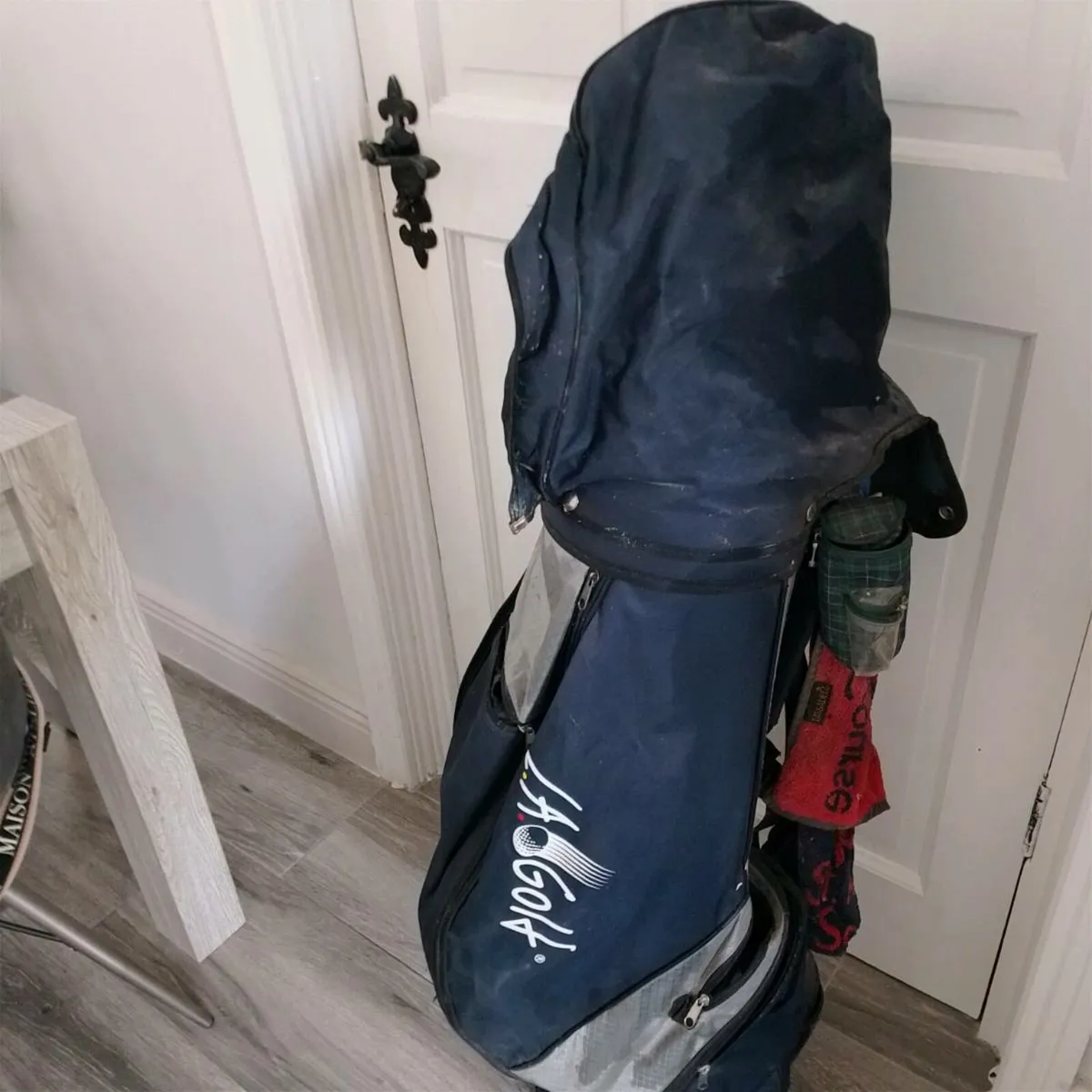 Golf bag, with some clubs - Image 3