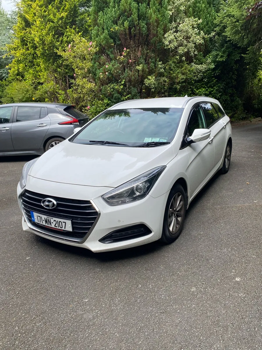 i40 SE 1.7 CRDi 141 PS Nav Bd 5, Estate, 1685cc - Image 2