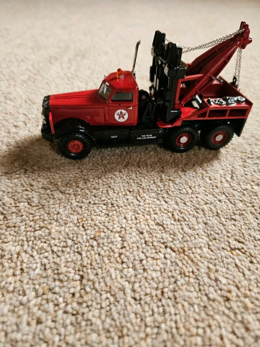Corgi Texaco Tow Truck Wrecker - Image 3