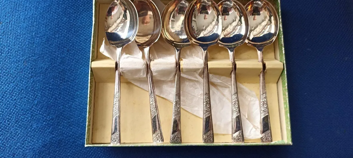 Set of Fruit Spoons - Image 4