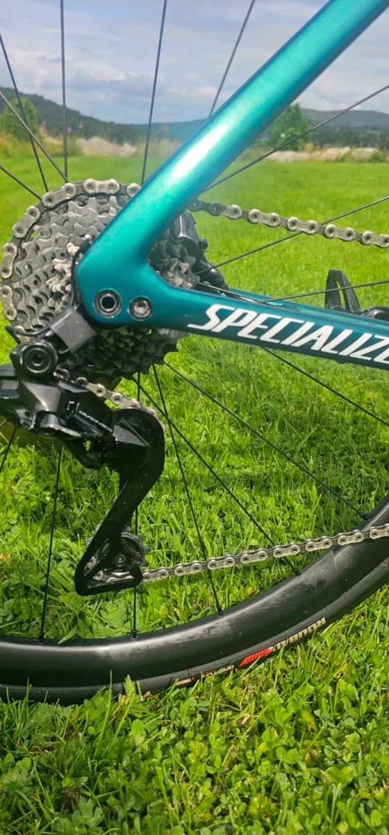 Specialized  tarmac road bike - Image 3