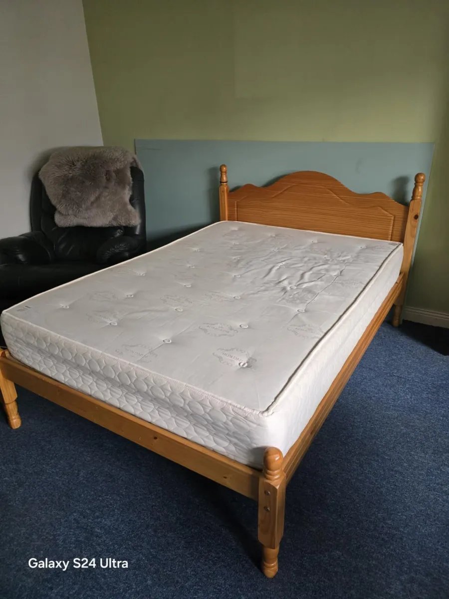 Double bed - Image 2
