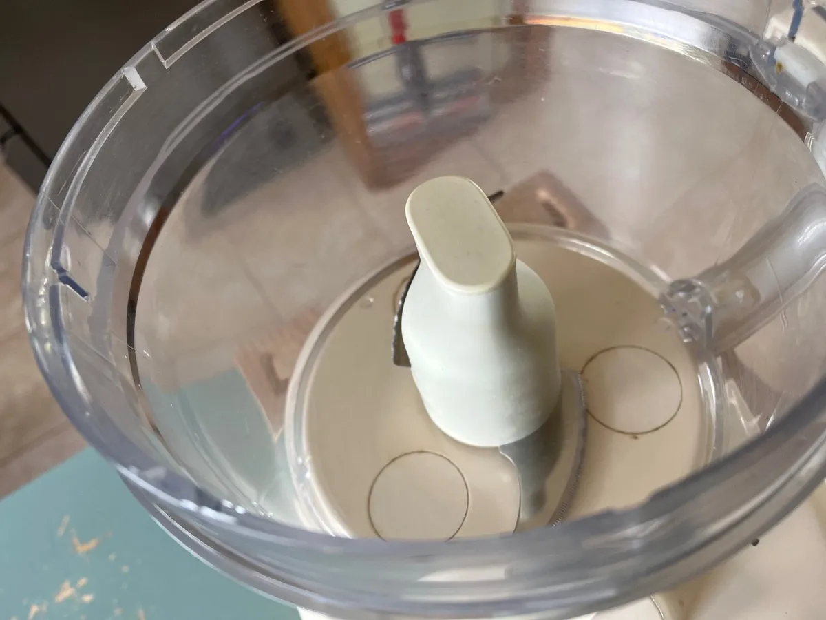 Kitchenaid food processor (works but for parts?) - Image 4
