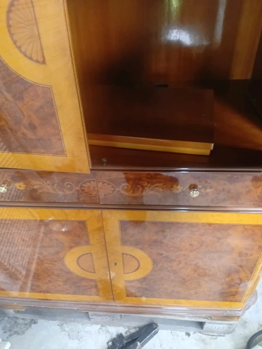 Tv unit for free to take away - Image 3