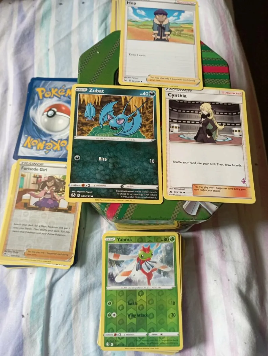 POKÉMON TRADING CARDS COLLECTORS TIN . - Image 1