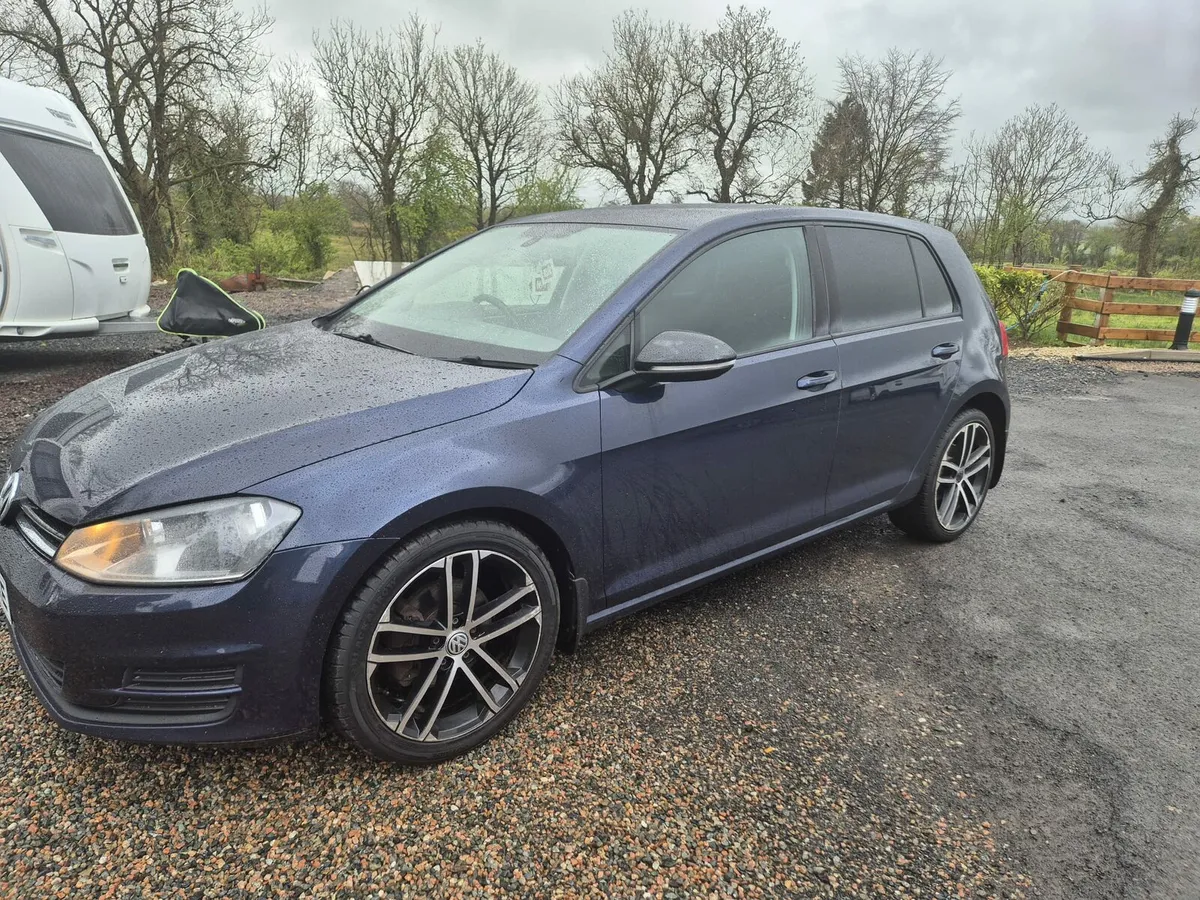 Volkswagen golf - Image 3