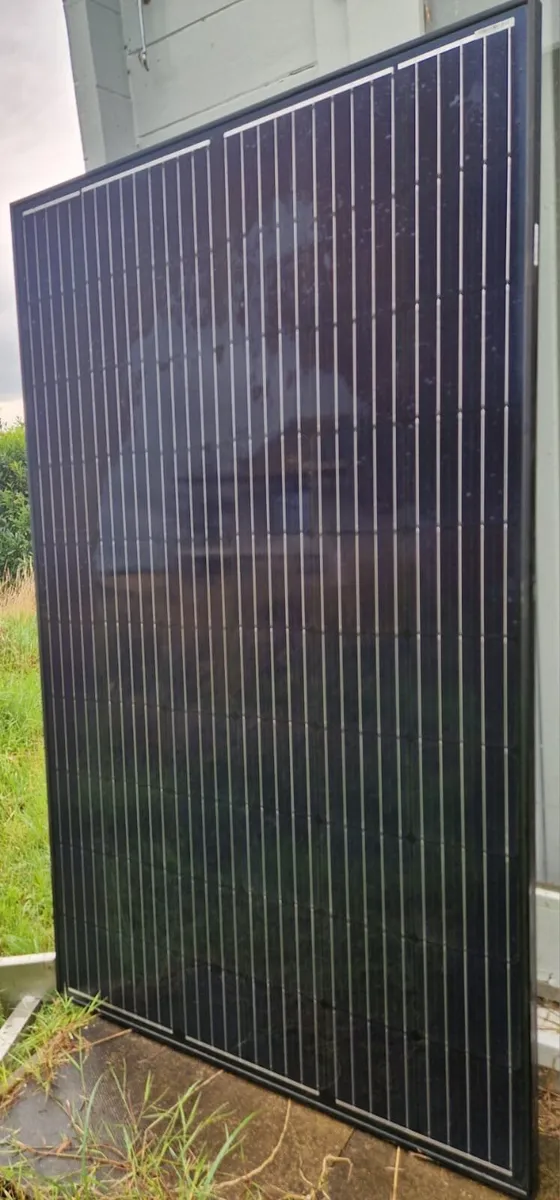 8 x Solar Panels - Image 2