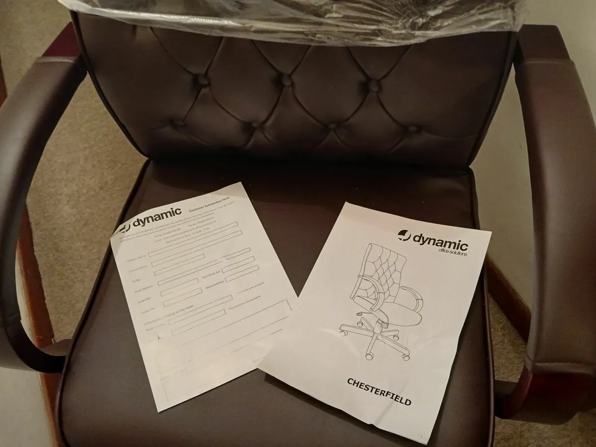Office chair new chesterfeild traditional business - Image 1