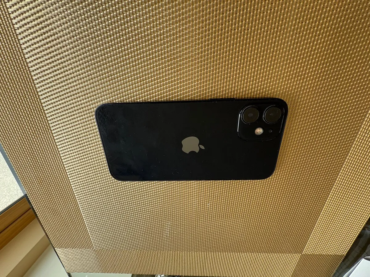 iPhone 12 mini - Image 3