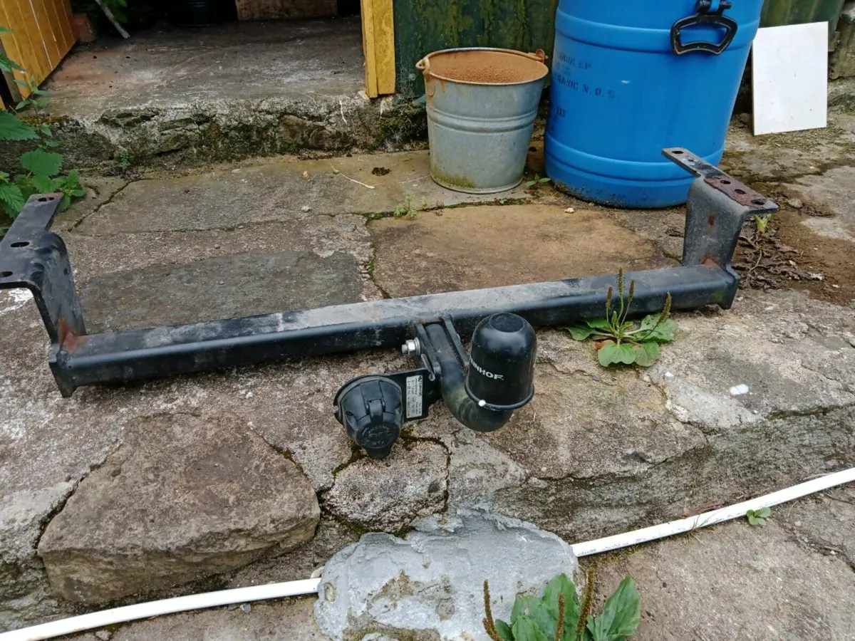Tow bar Toyota Corolla - Image 1