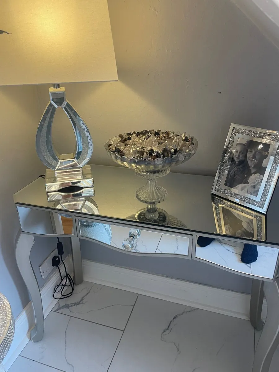 Console table - Image 2